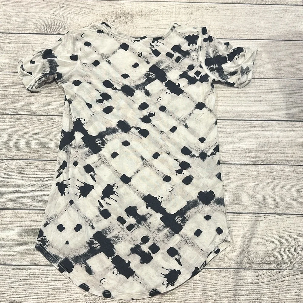 🍋Women’s Lululemon Love Tee II size 2🍋 - Picture 8 of 10